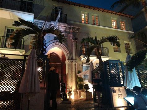 versace telefim villa